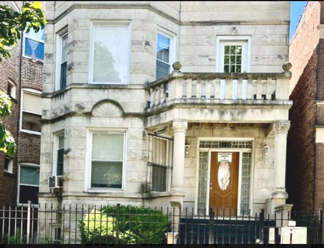 6130 S Rhodes Avenue 1  Chicago IL 60637 photo