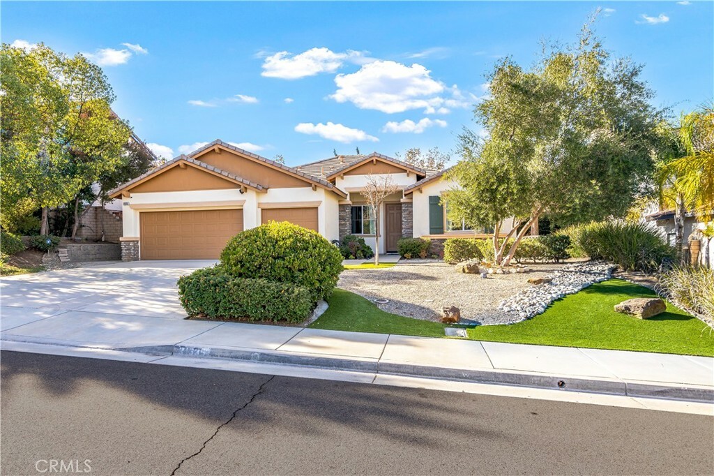 Property Photo:  31335 Shadow Ridge Drive  CA 92584 