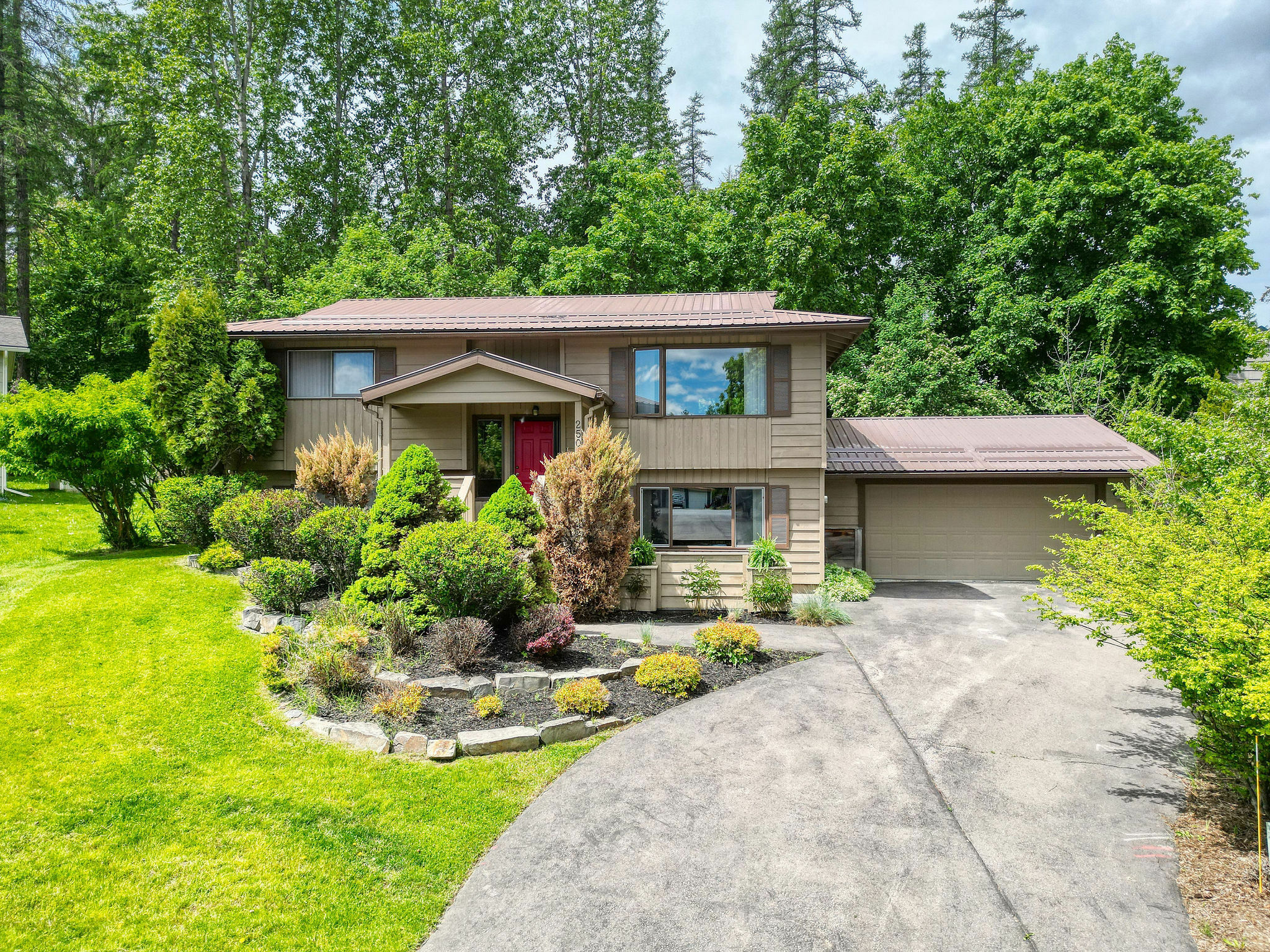 Property Photo:  250 Fox Farm Drive  MT 59937 