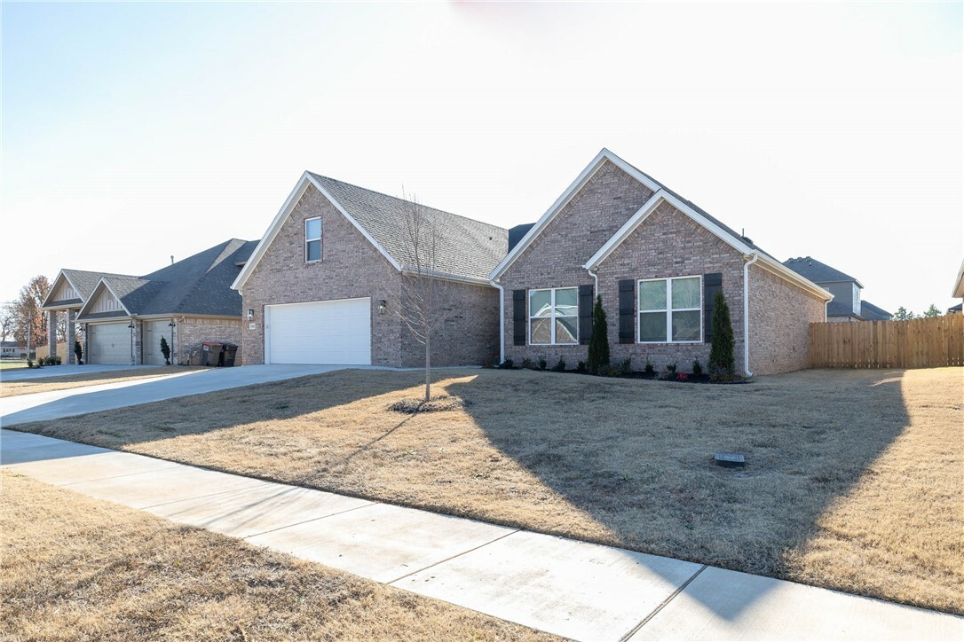 Property Photo:  5653 Poppy Avenue  AR 72762 