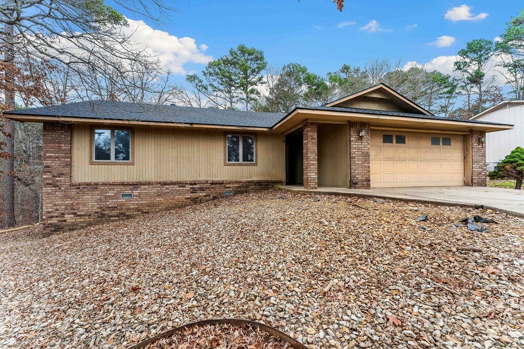 Property Photo:  4 Horatio Lane  AR 72714 