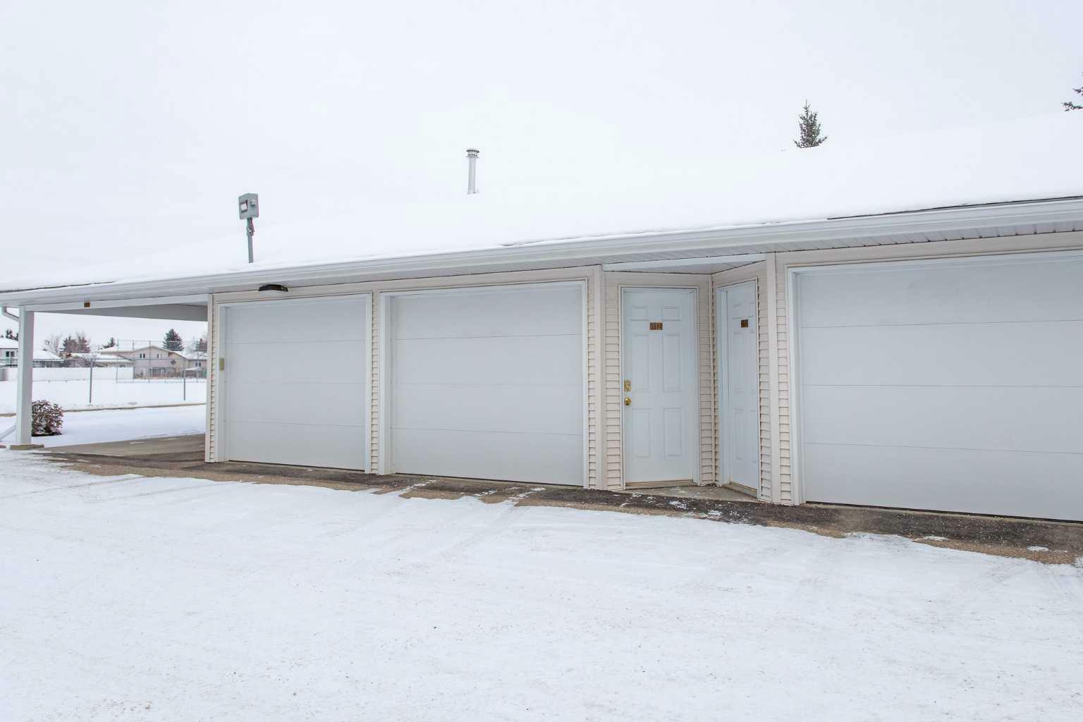 Property Photo:  6118 53 Avenue 112  AB T4N 6P7 