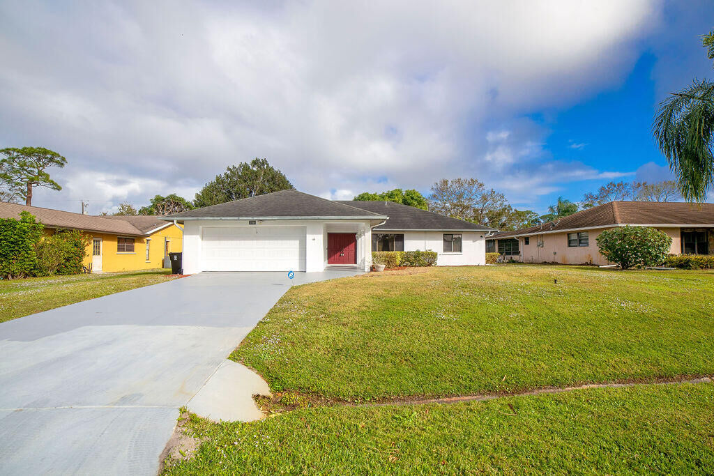 Property Photo:  779 SE Forgal Street  FL 34983 