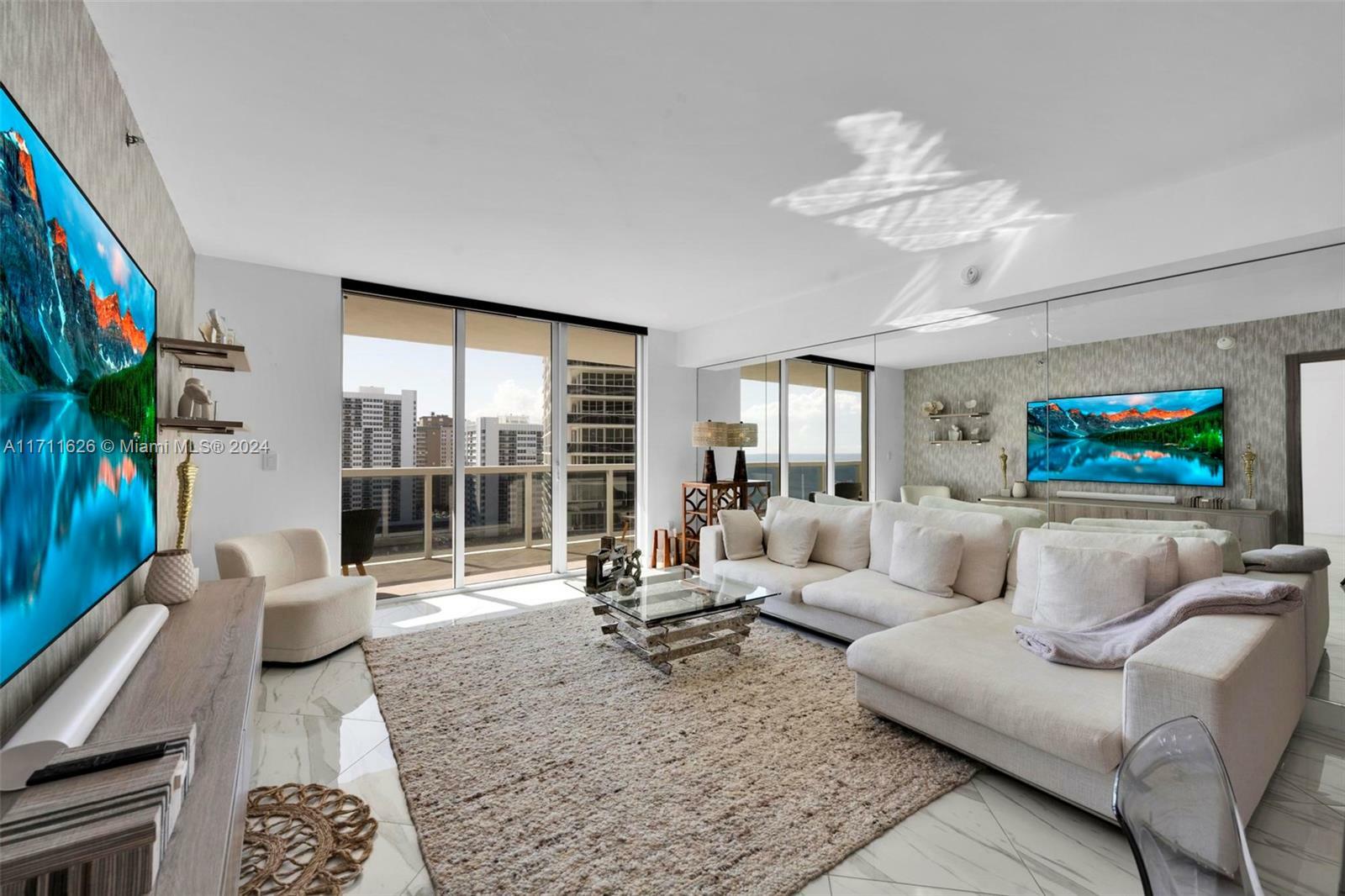 Property Photo:  1830 S Ocean Dr 1403  FL 33009 