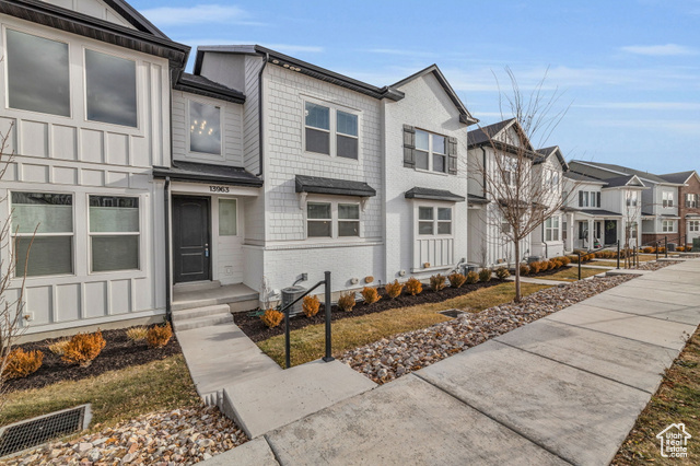 Property Photo: 13963 S Wide Ridge Way 1121 UT 84096