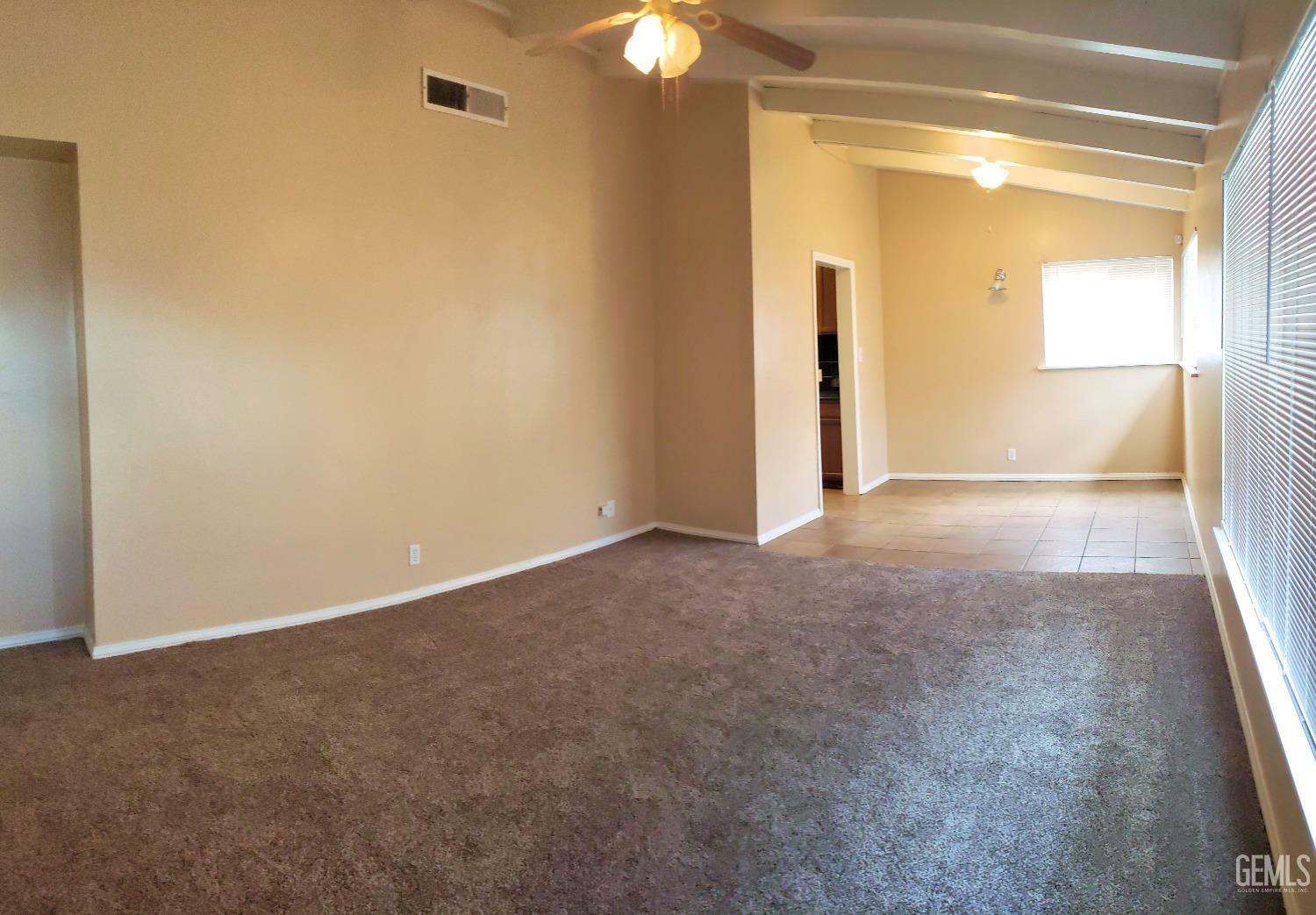 Property Photo:  2909 Hollins Street  CA 93305 