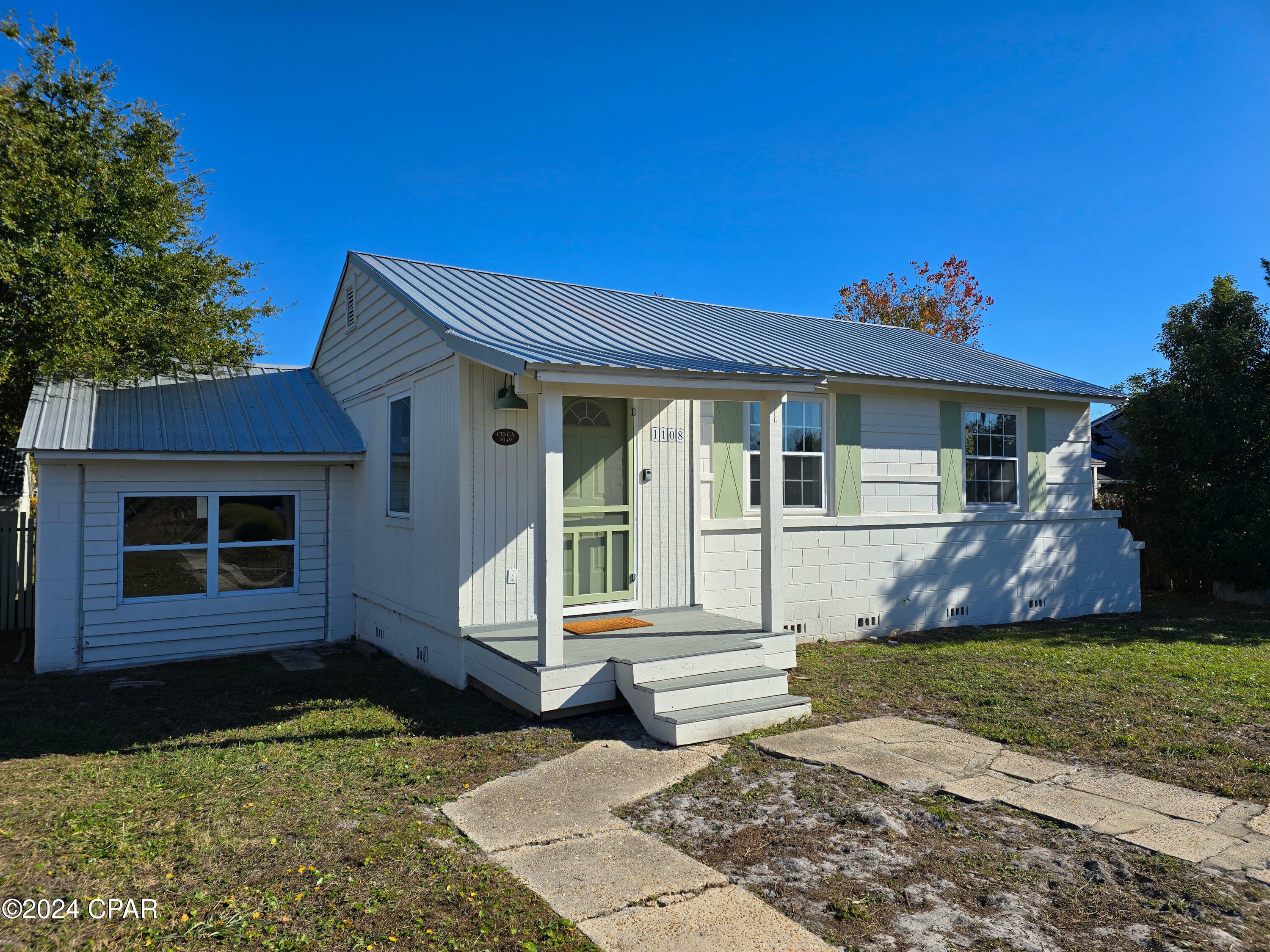 Property Photo:  1108 McKenzie Avenue  FL 32401 