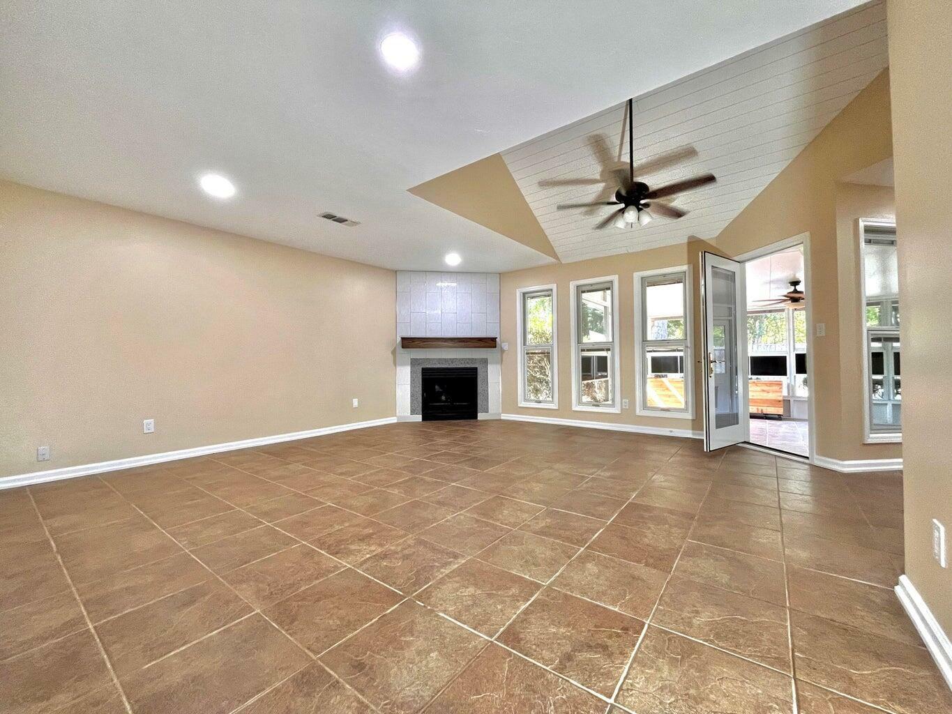 Property Photo:  26 Neptune Drive  FL 32569 