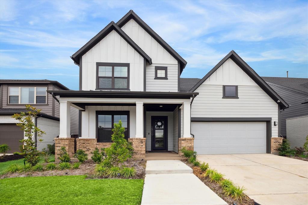 Property Photo: 15119 Momentous Path TX 77433
