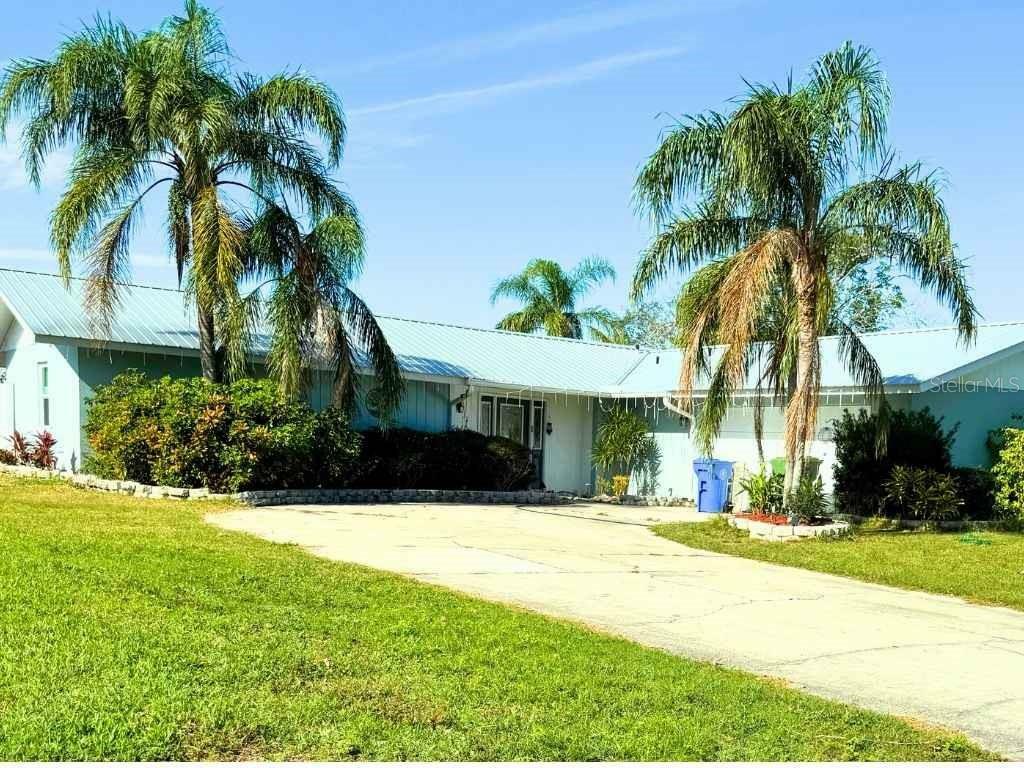 1908 40th Street W  Bradenton FL 34205 photo