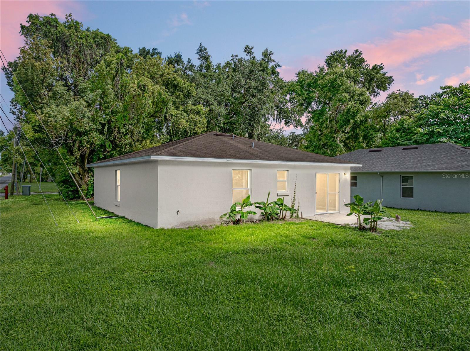 Property Photo:  516 S 3rd Avenue  FL 33830 