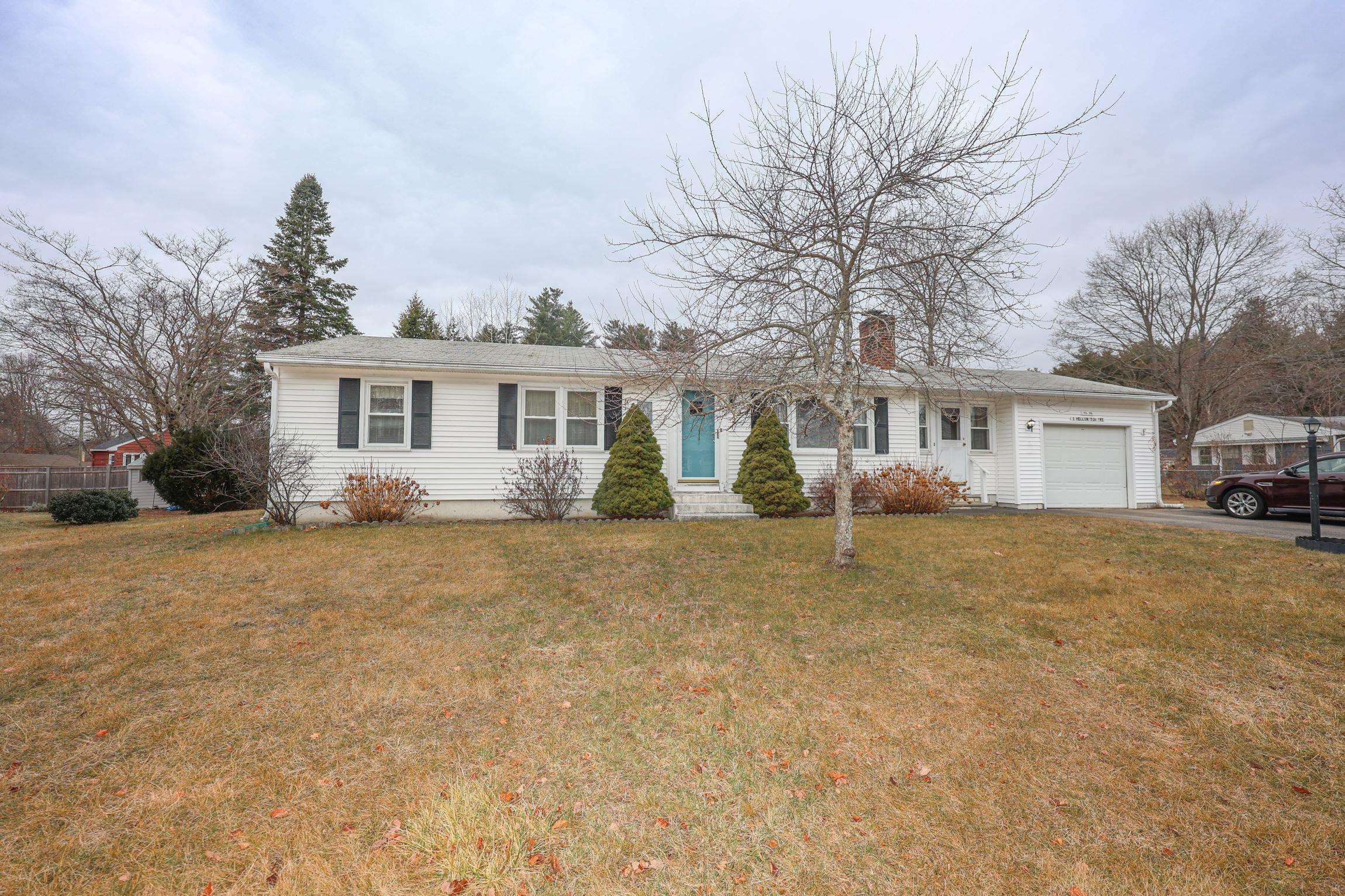 Property Photo:  1 Wellington Avenue  NH 03820 