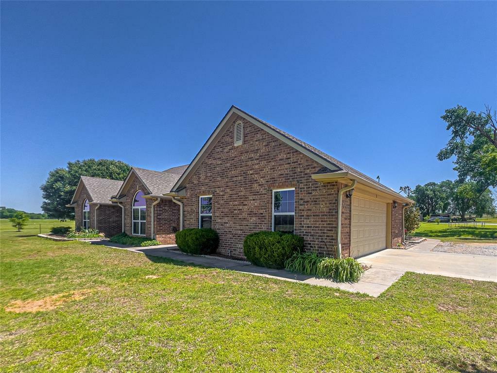 Property Photo: 2761 County Street 2940 OK 73010