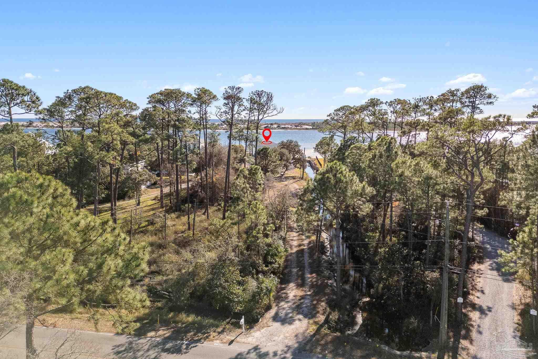 Property Photo: 520 Parish Blvd FL 32569