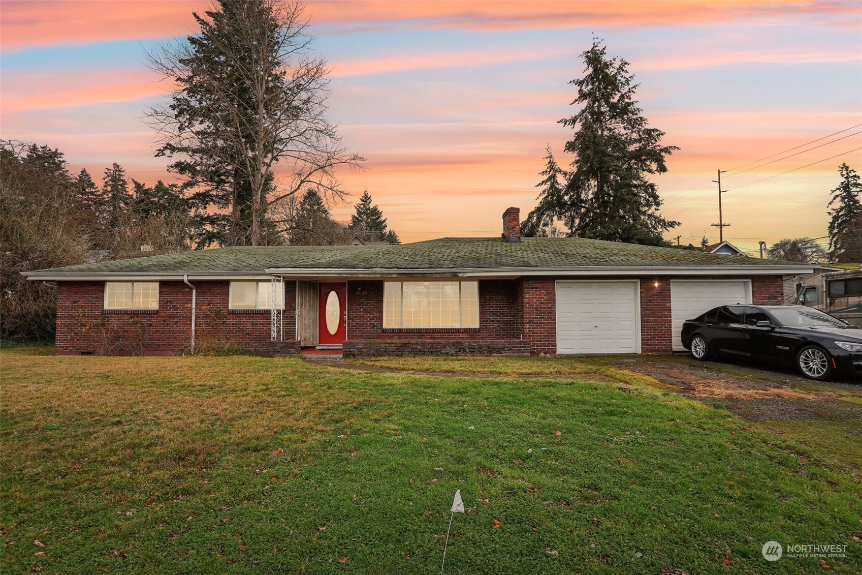 Property Photo:  9433 S Yakima Avenue  WA 98444 