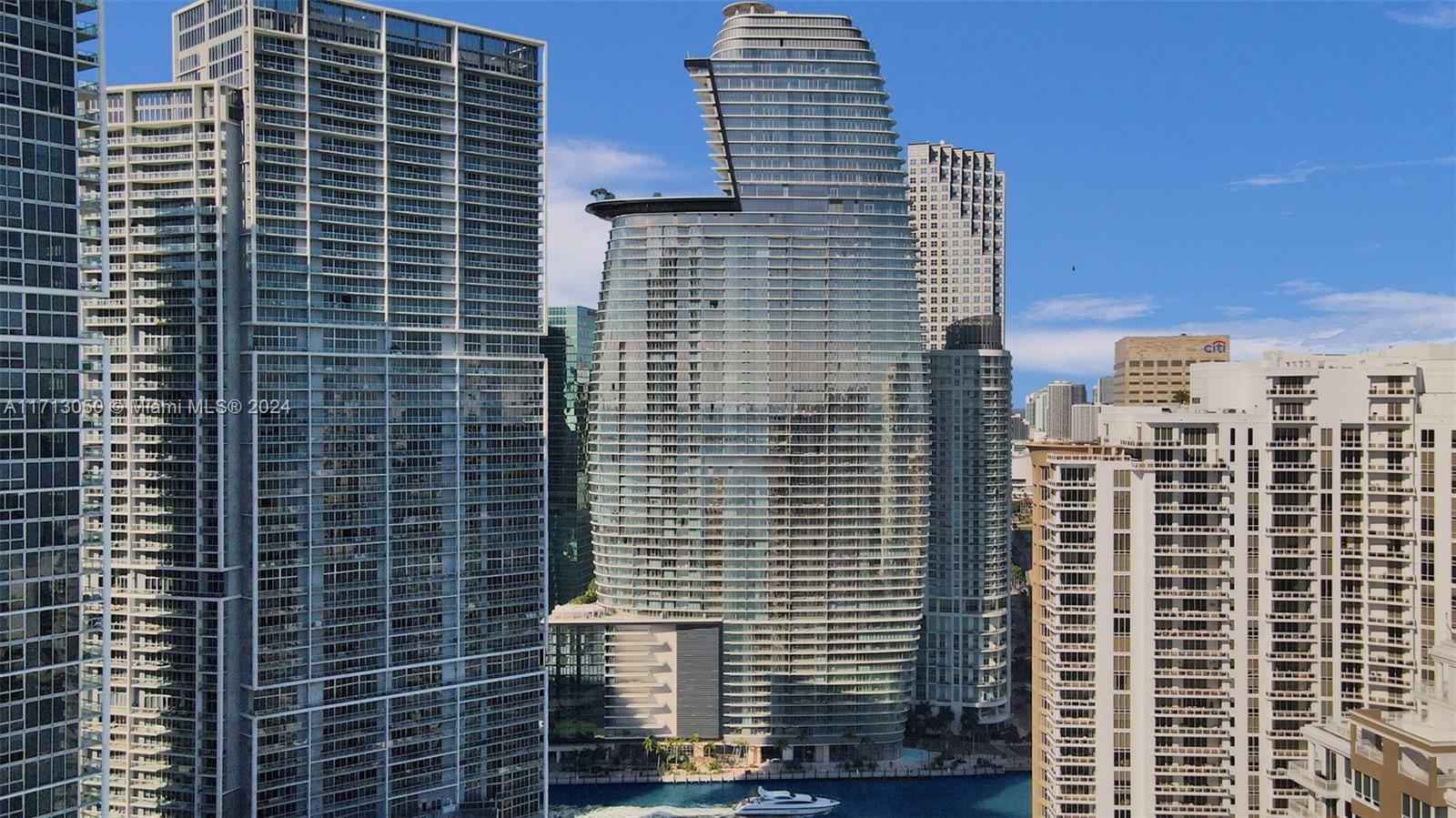 Property Photo:  300 Biscayne Blvd Way 3605  FL 33131 