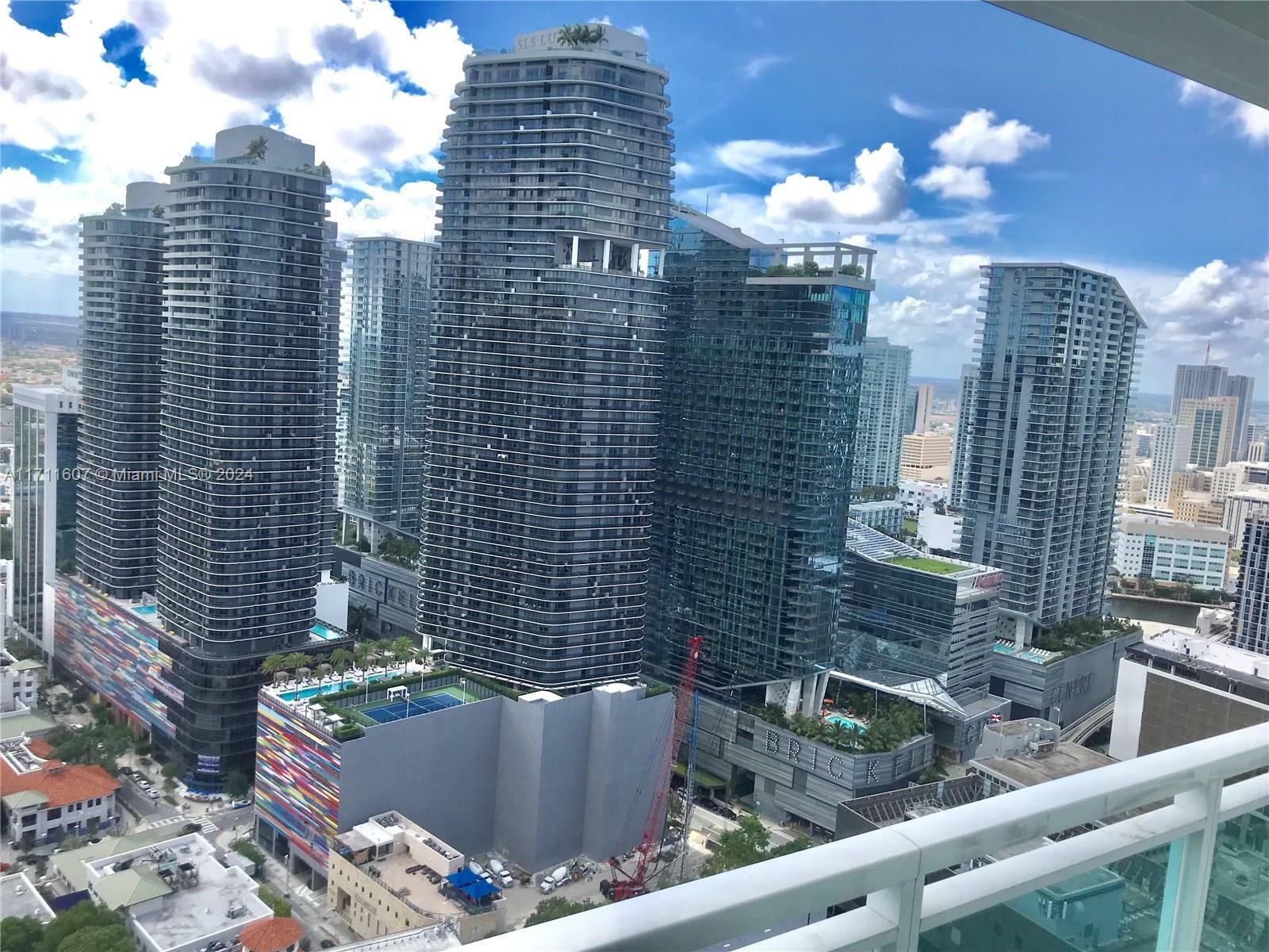 Property Photo:  951 Brickell Ave 4107  FL 33131 