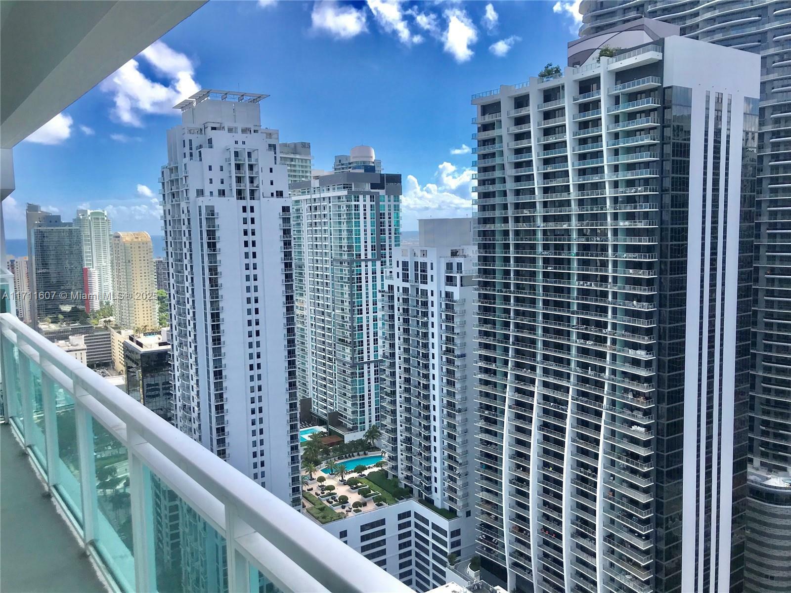 Property Photo:  951 Brickell Ave 4107  FL 33131 