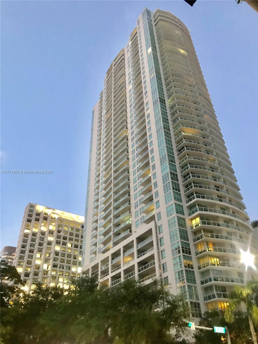 Property Photo: 951 Brickell Ave Ph4107 FL 33131