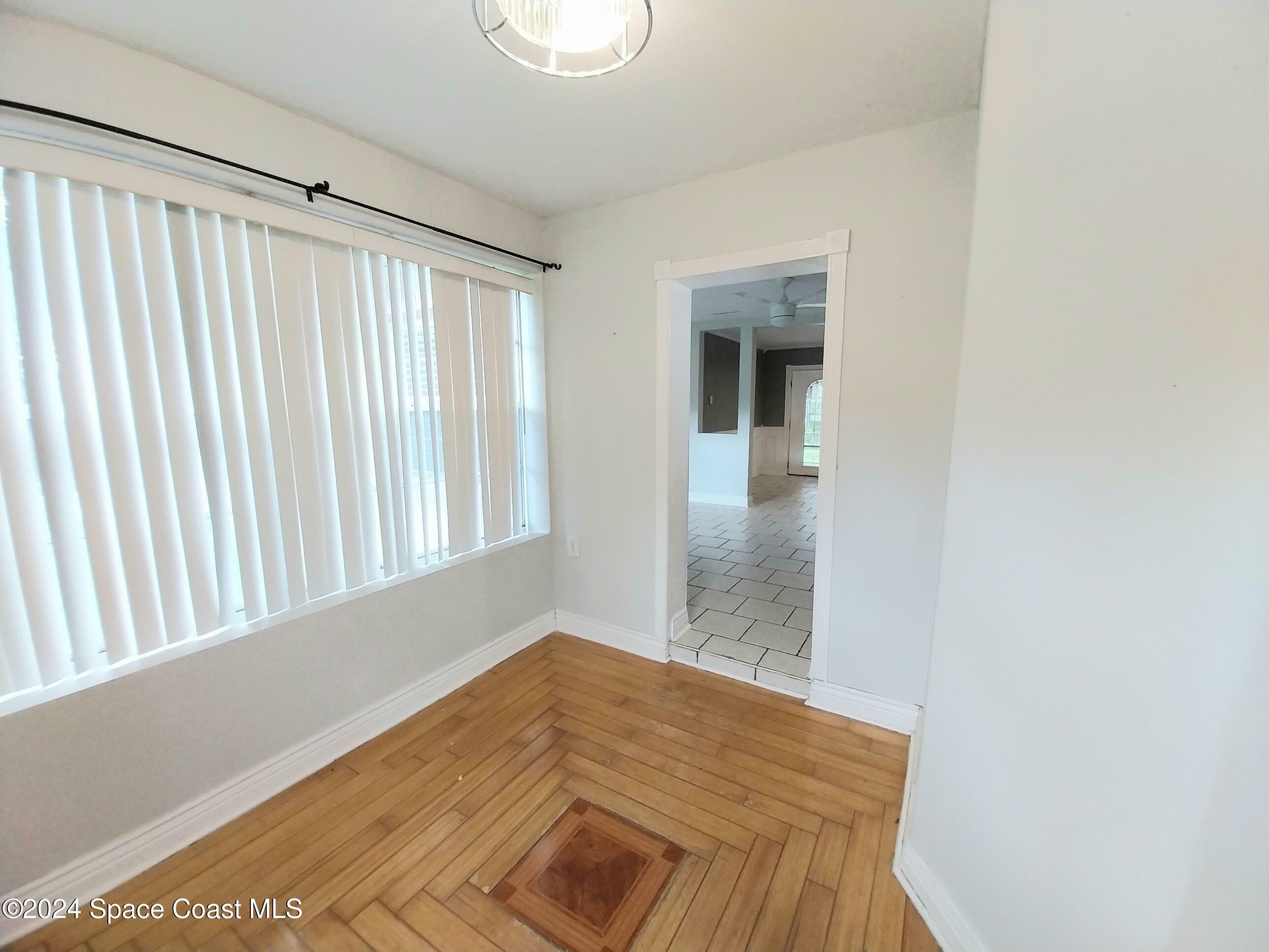 Property Photo:  1390 S Park Avenue  FL 32780 