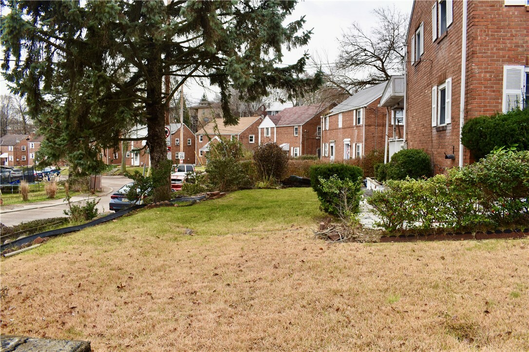 Property Photo:  2404 Wenzell Ave  PA 15216 