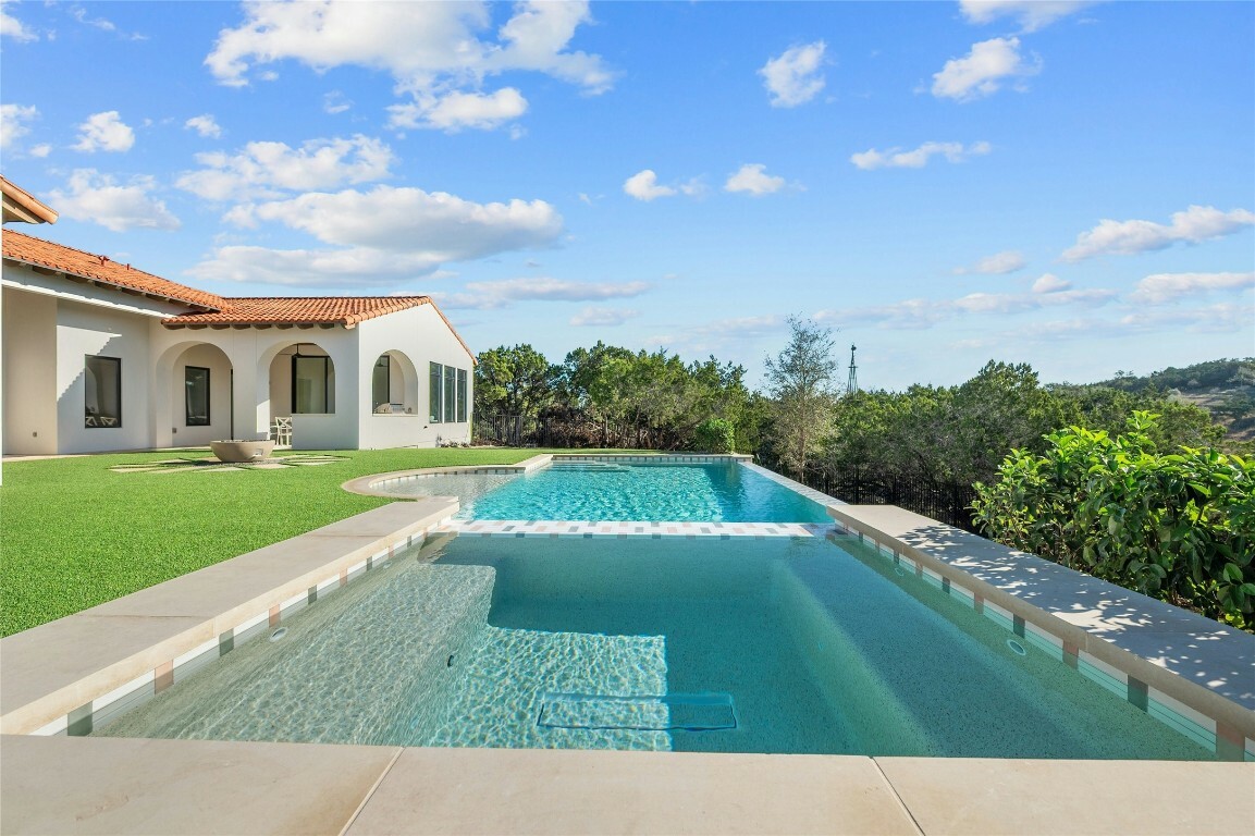 13885 Evergreen Way  Dripping Springs TX 78737 photo