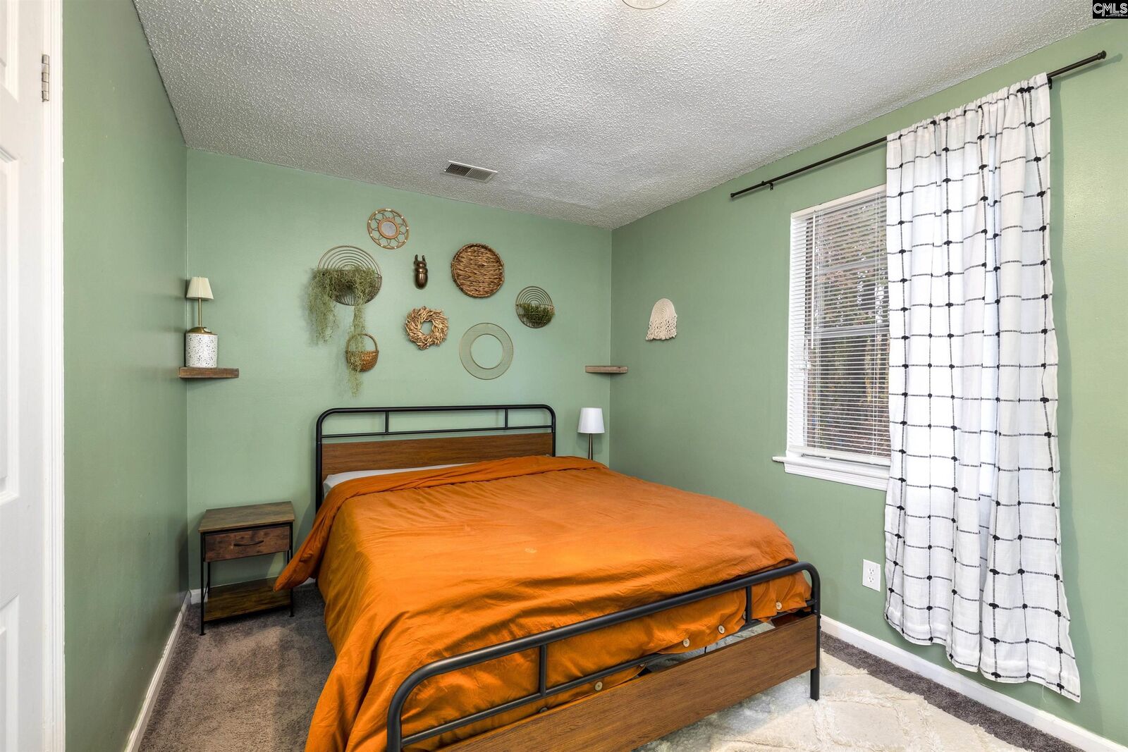 Property Photo: 225 Nikon SC 29172
