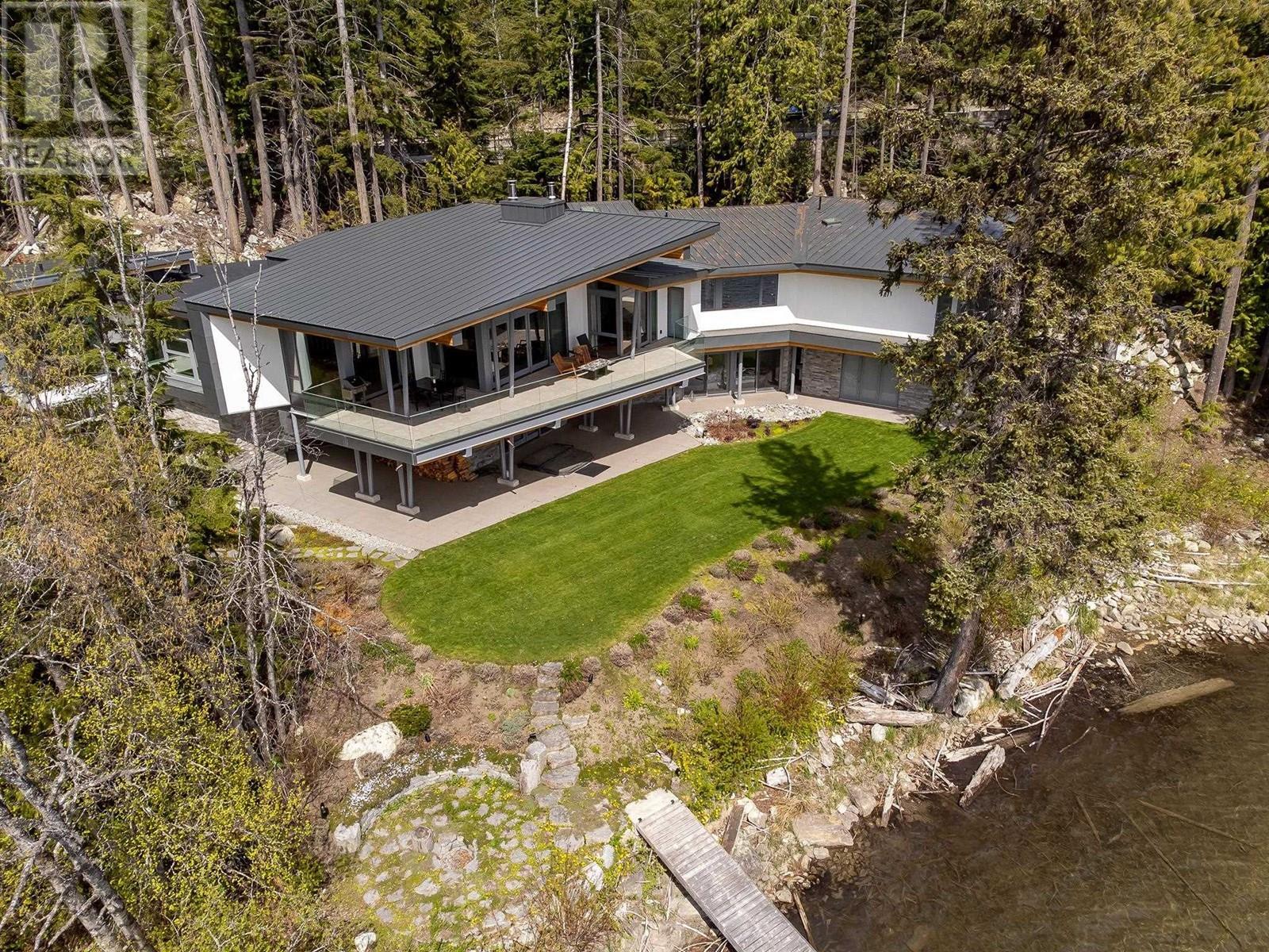 Property Photo: 8999B Trudy'S Landing BC V8E 0G6