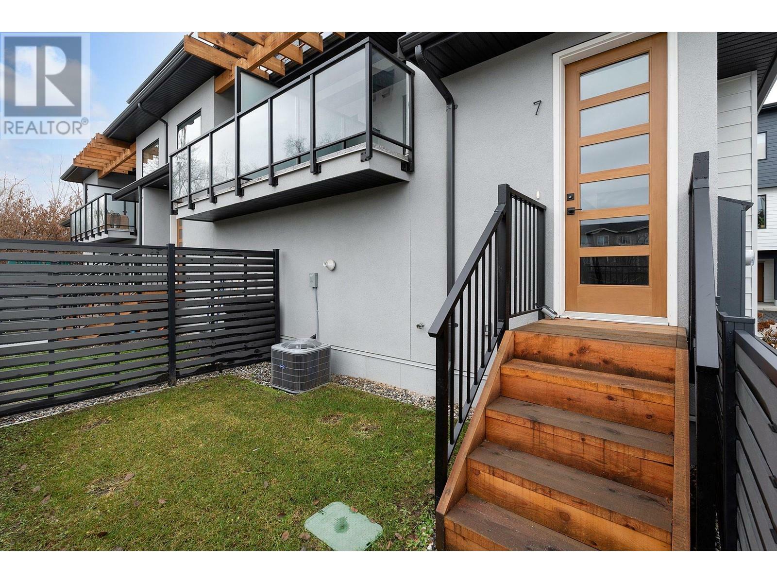 Property Photo:  1225 Findlay Road 7  BC V1X 5B1 