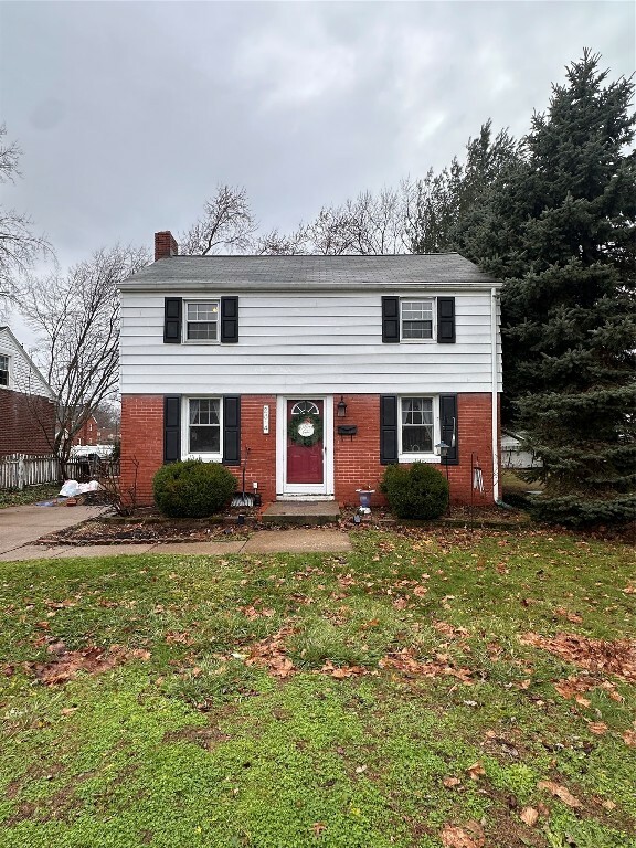 Property Photo:  2814 Oakwood Street  PA 16508 