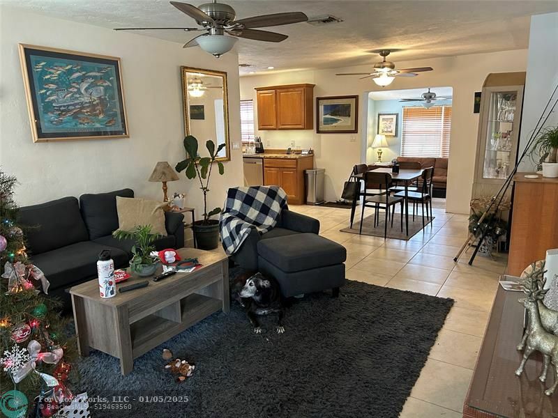 Property Photo:  216 NE 15th Ave  FL 33060 