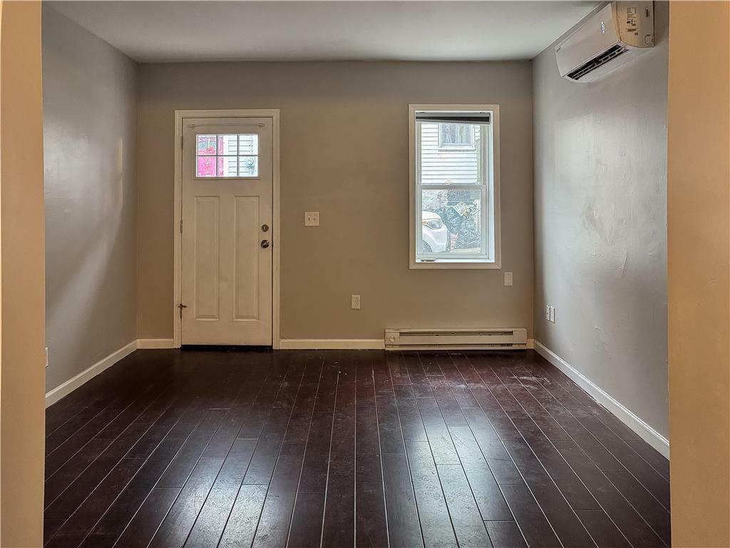 Property Photo:  725 Pine Street  PA 18042 