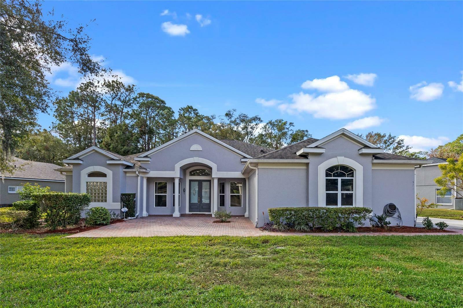 Property Photo: 571 Masalo Place FL 32746