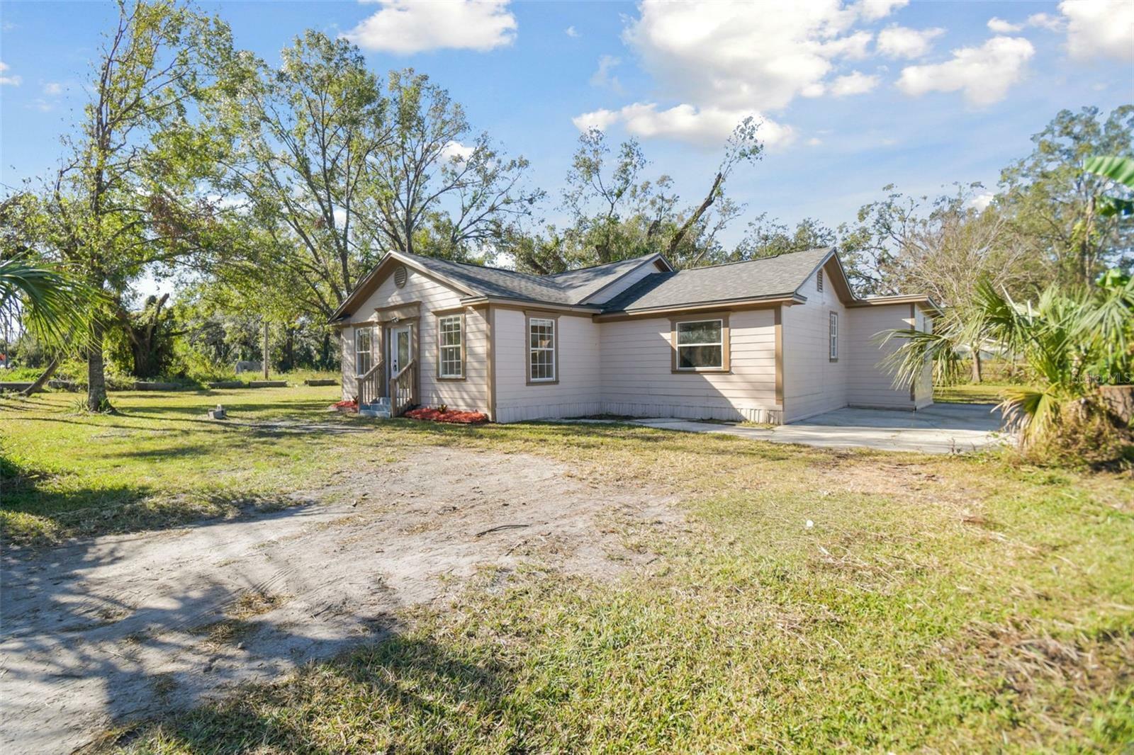 Property Photo:  5308 Clewis Avenue  FL 33610 