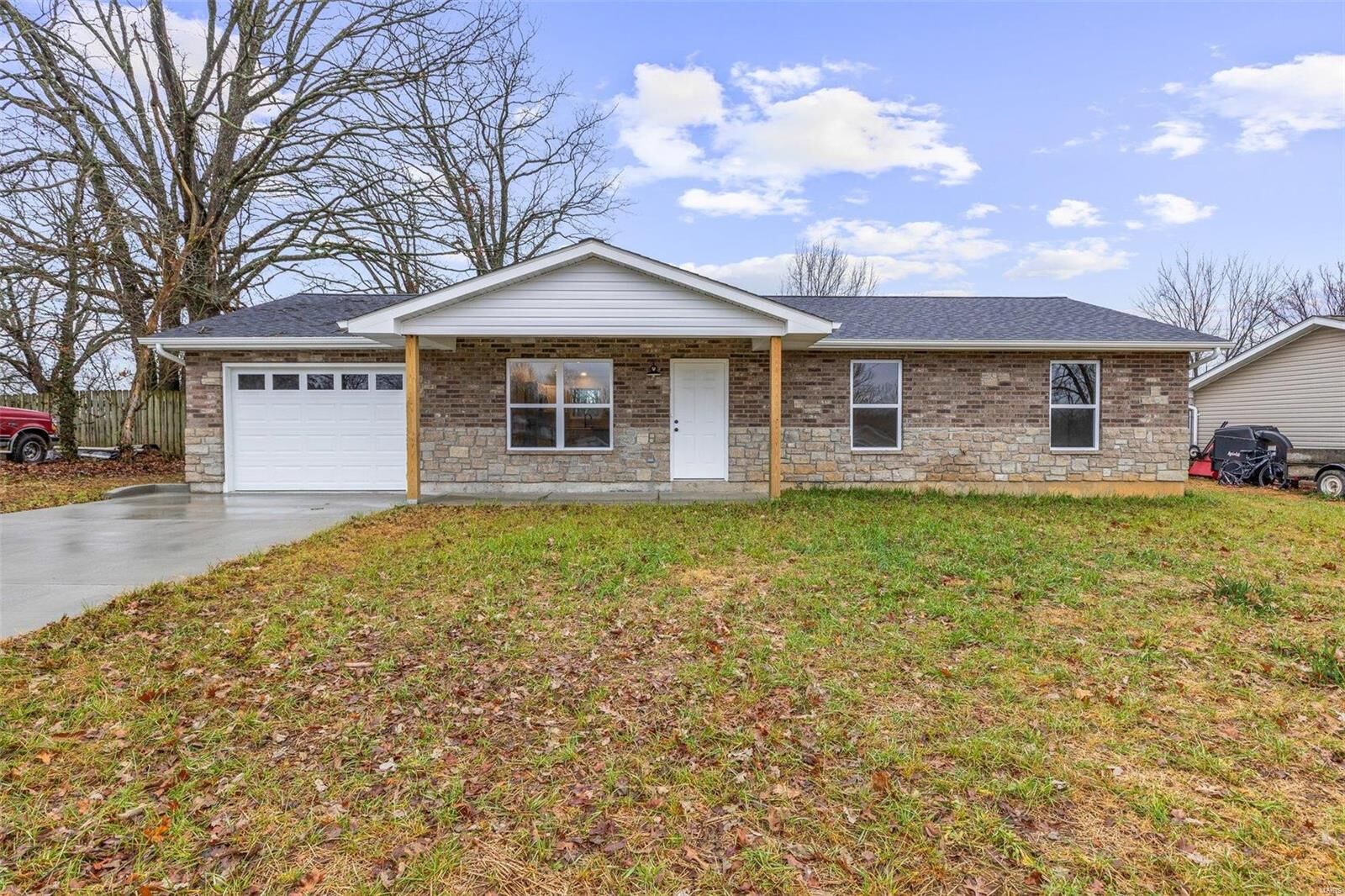 Property Photo: 4654 Cedar Dr MO 63050