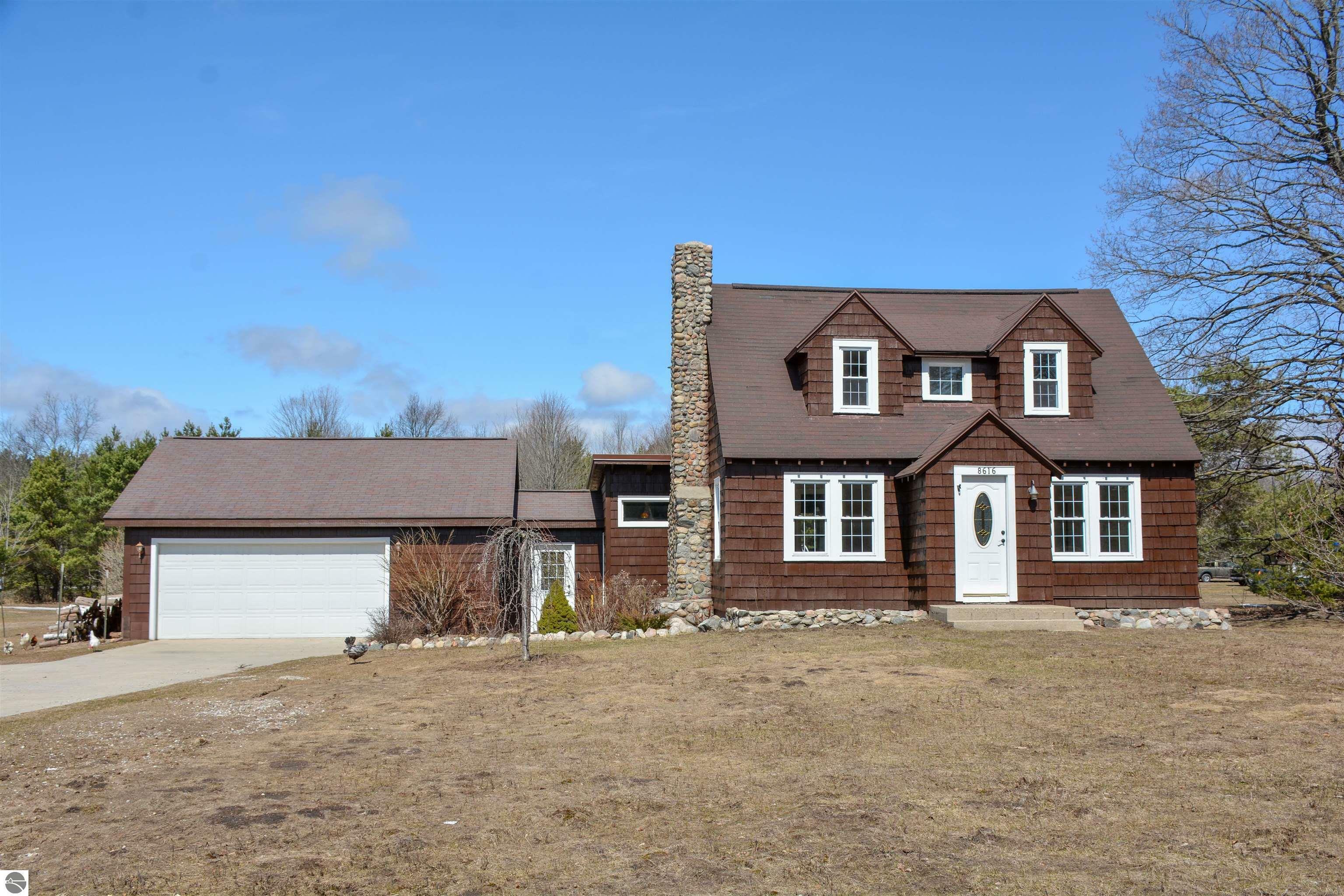 8616 Cedar Run Road  Traverse City MI 49684 photo