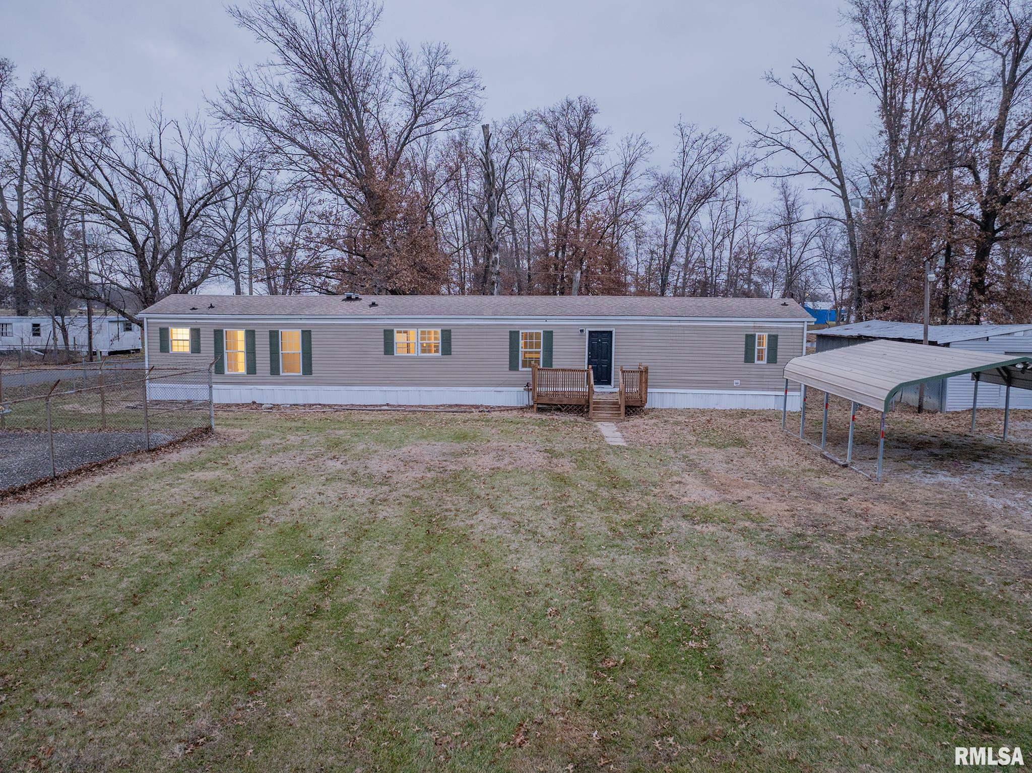 Property Photo:  408 W Kirkwood Street  IL 62870 