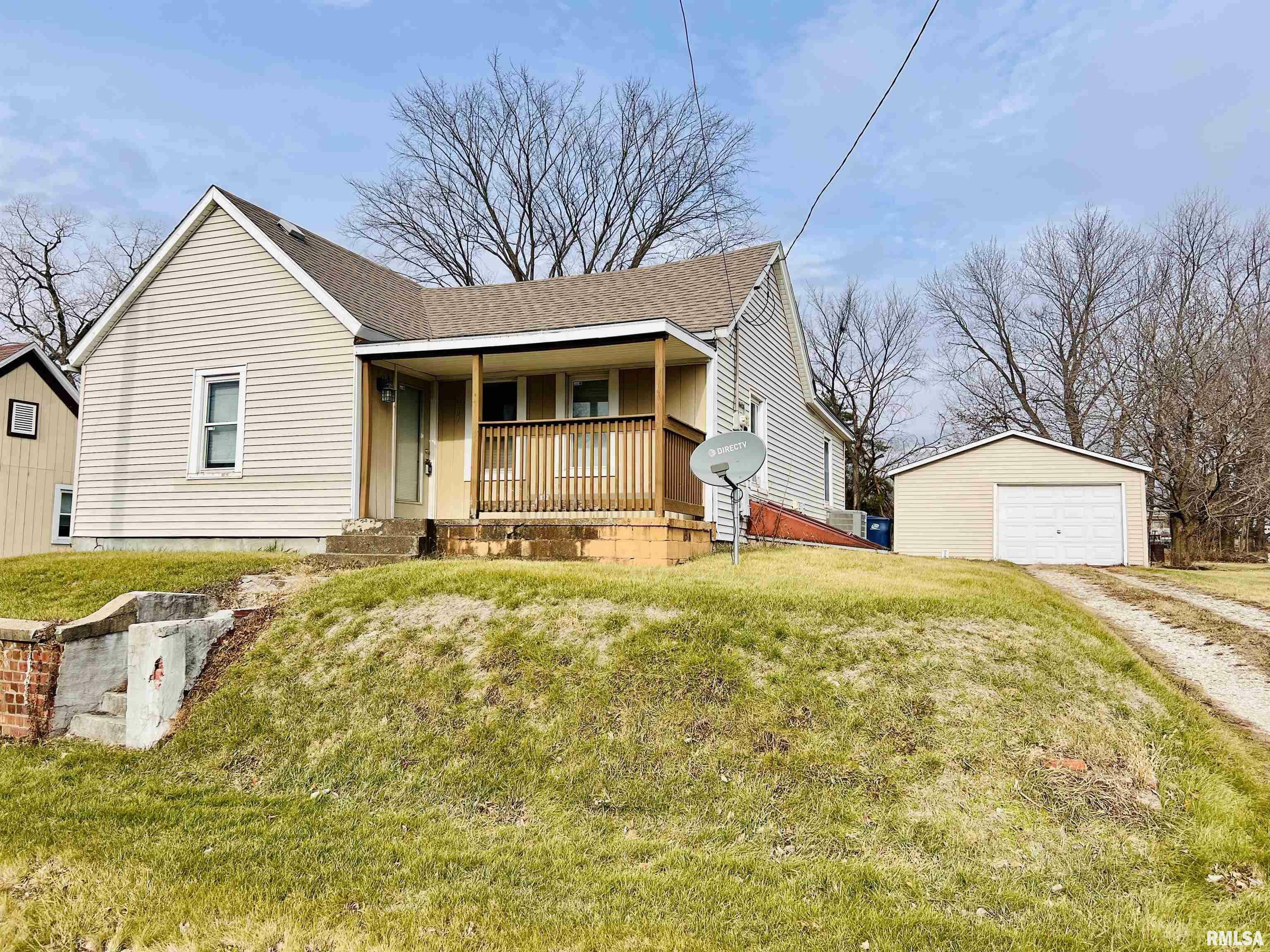 Property Photo:  207 Mattison Street  IL 61430 