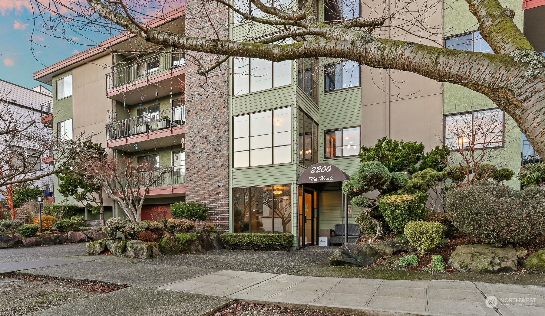 Property Photo:  2200 NW 59th Street 403  WA 98107 