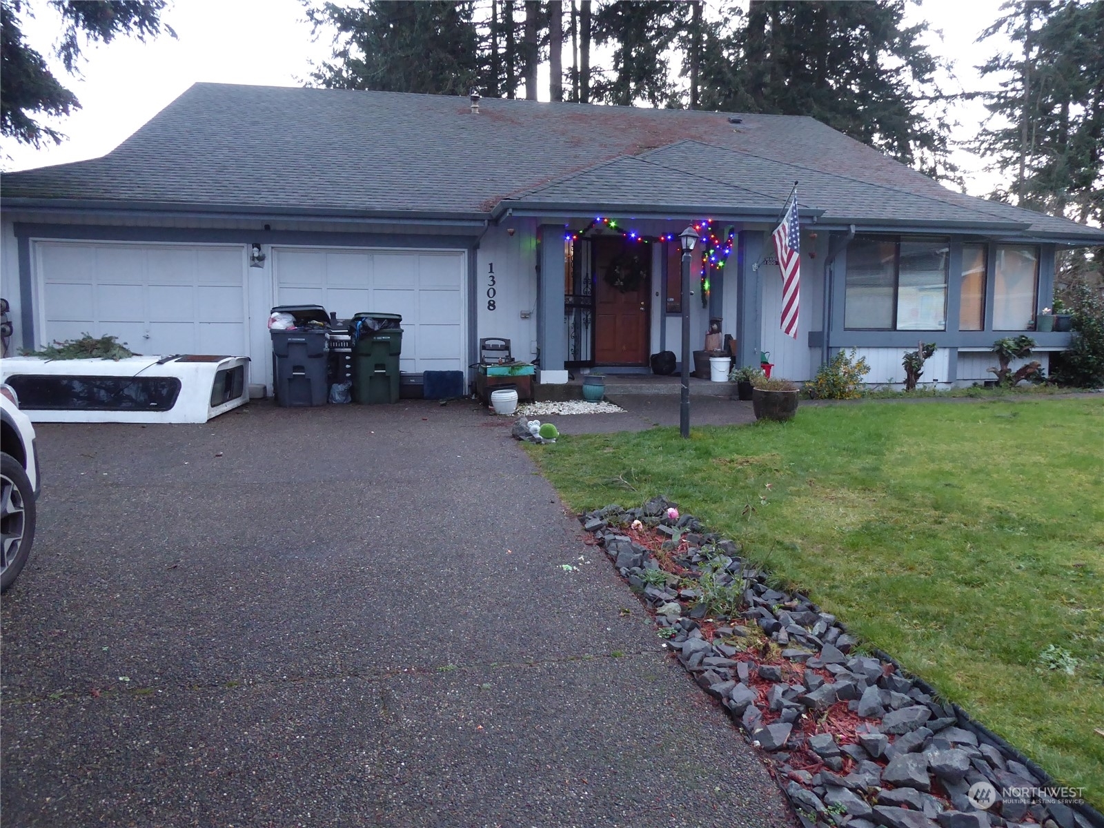 Property Photo:  1308  133rd Street S  WA 98444 