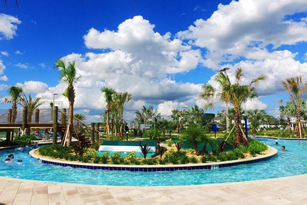 Property Photo: 2656 Reading Trail FL 34746