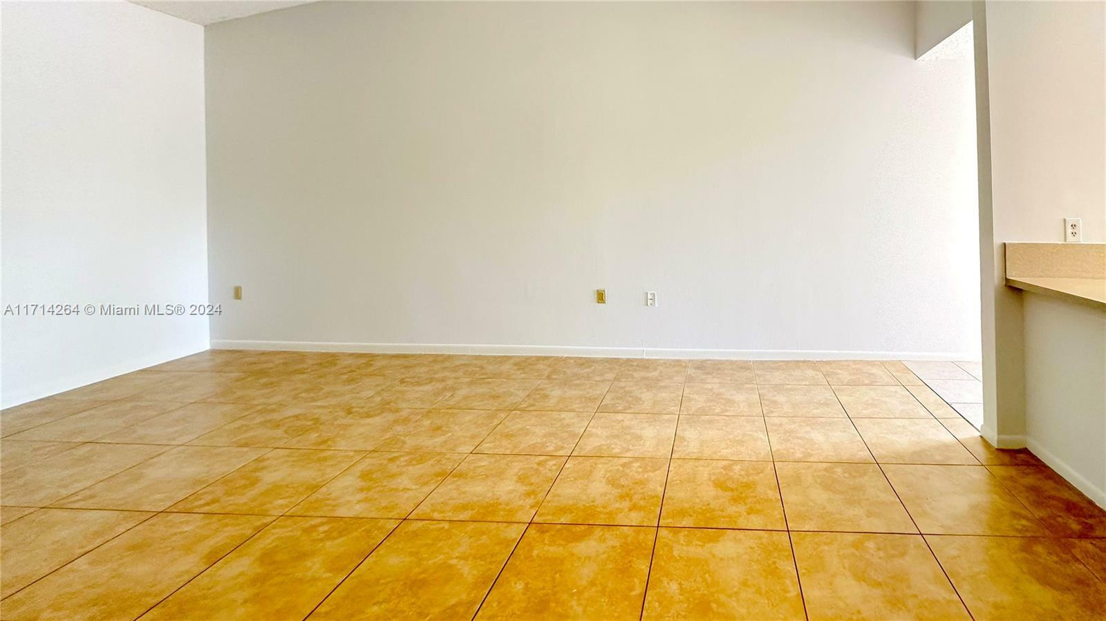 Property Photo:  2218 SW 81st Ave 2218  FL 33025 