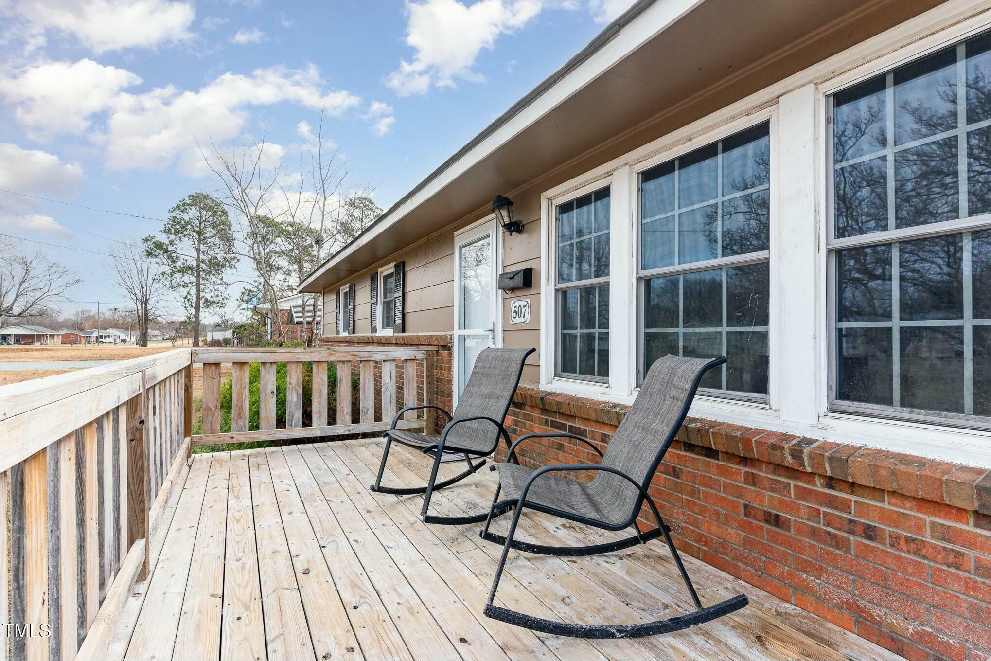 Property Photo:  507 W C Street  NC 28339 