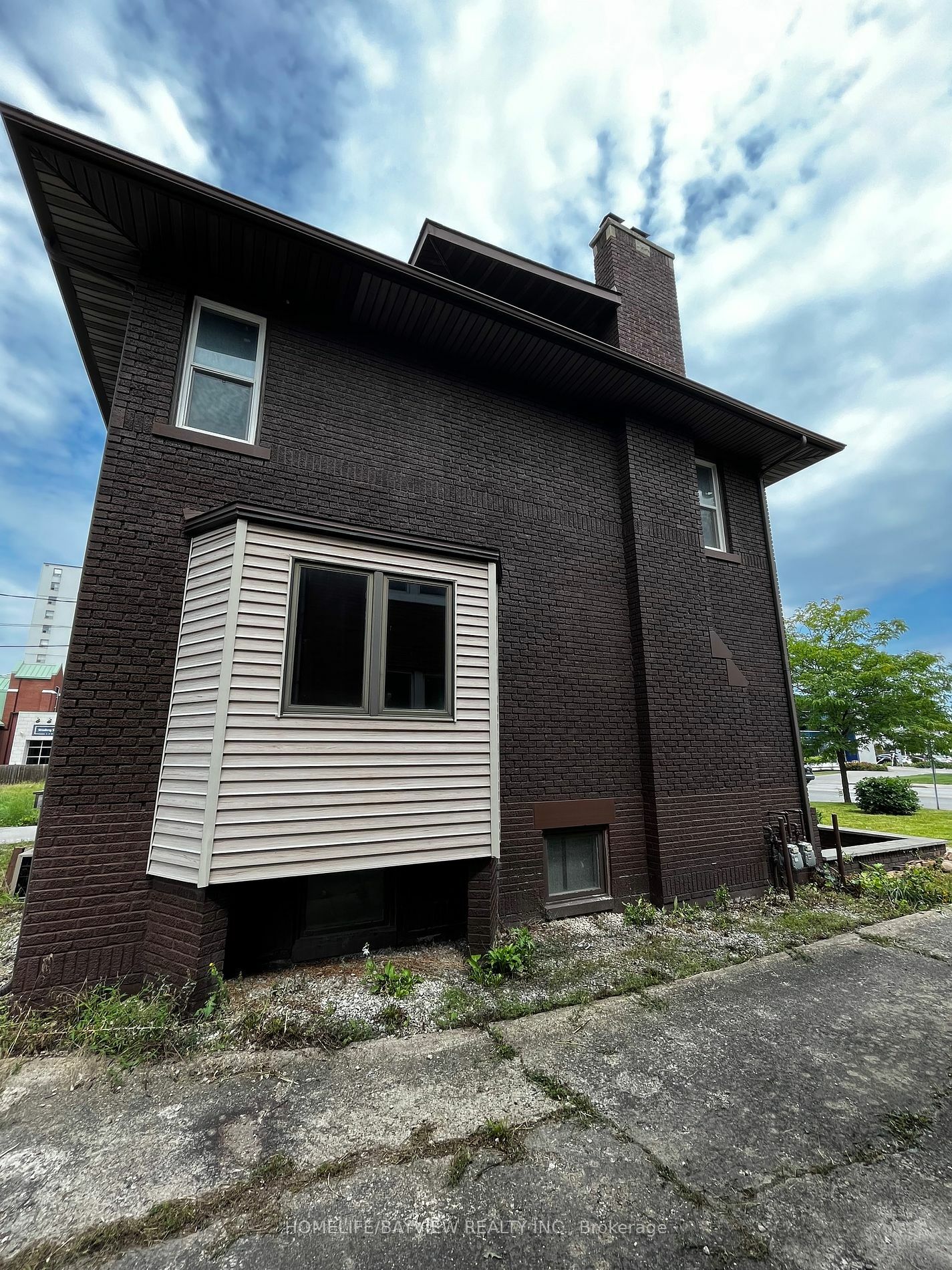 Property Photo:  1575 Ouellette Ave Ave N  ON N8X 1K5 