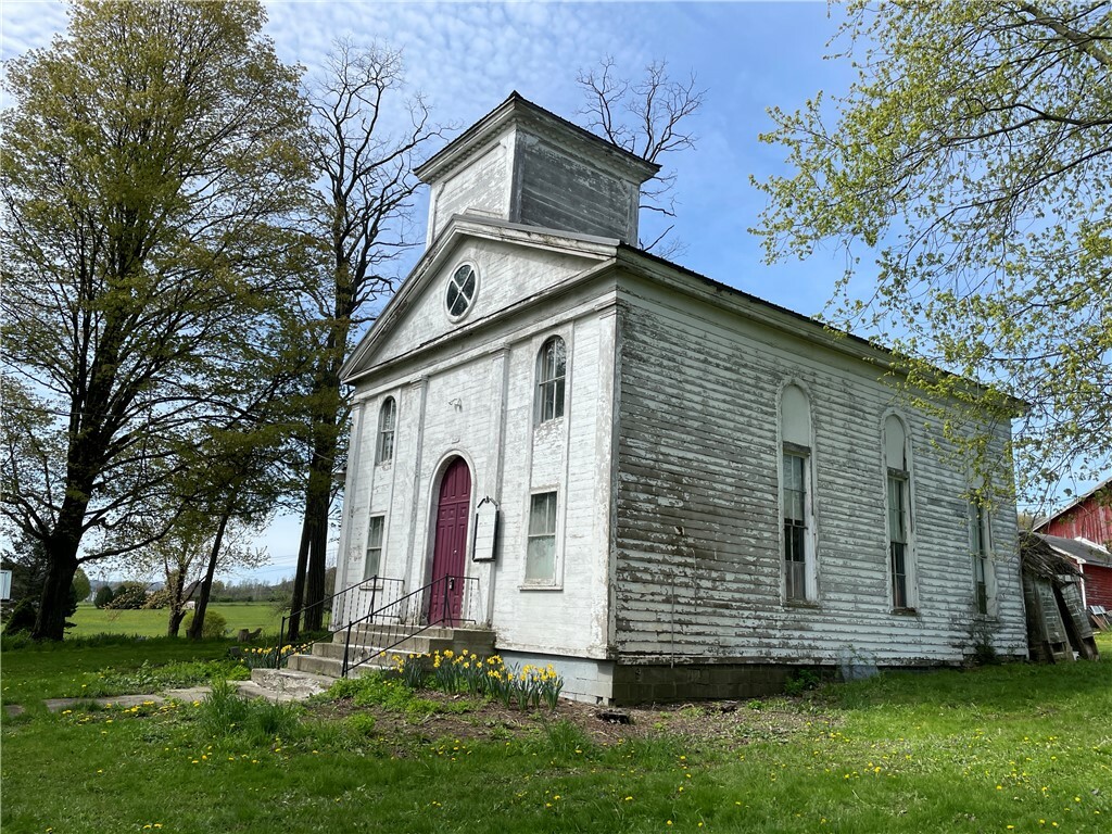 Property Photo:  6 Back West Creek Road  NY 13743 