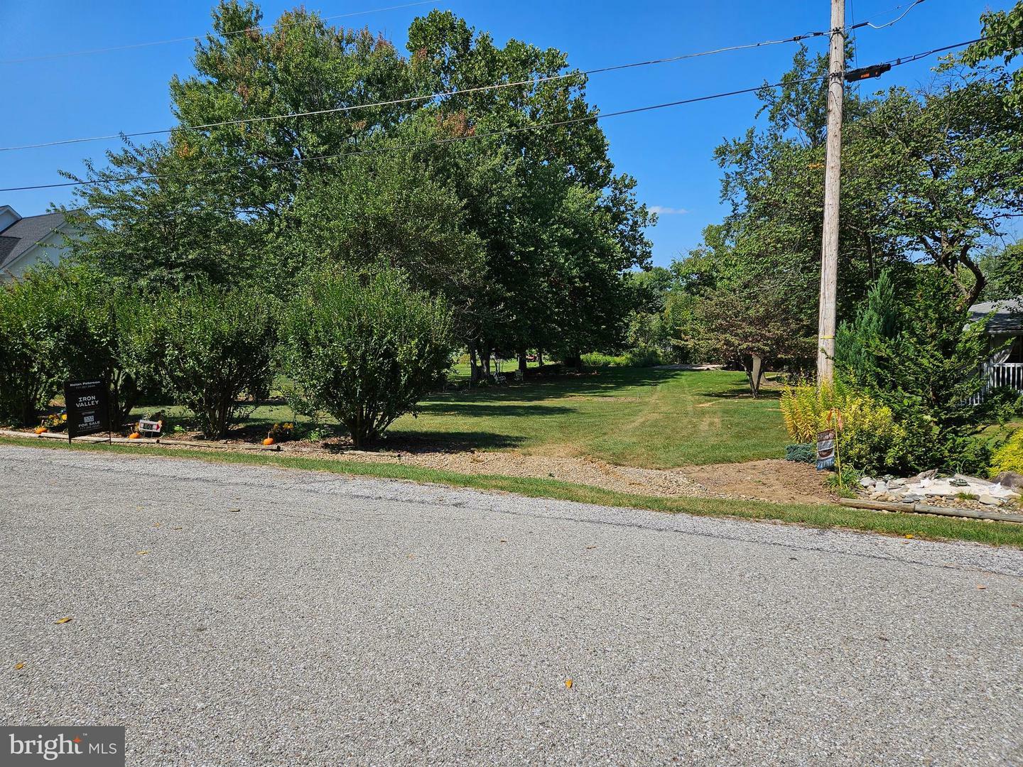 Property Photo:  11 Thomas Drive  PA 17316 