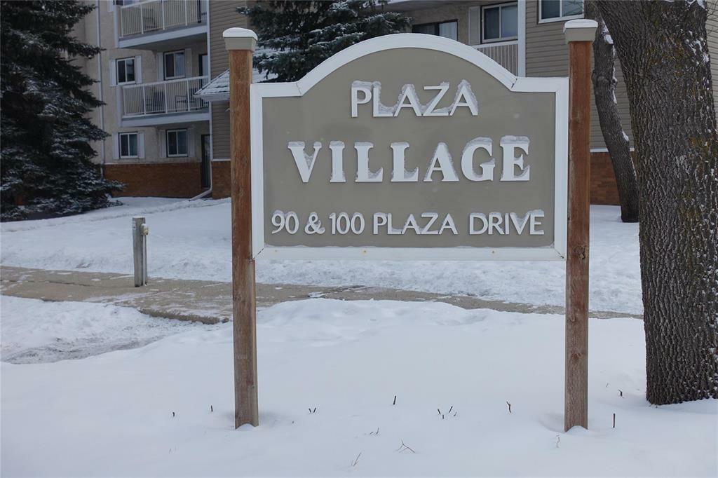 Photo de la propriété:  100 Plaza Drive  MB R3T 5K8 