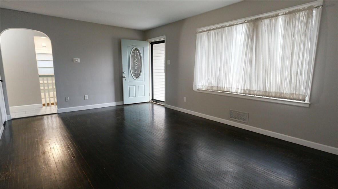 Property Photo:  329 S Woodale Avenue  IL 62522 