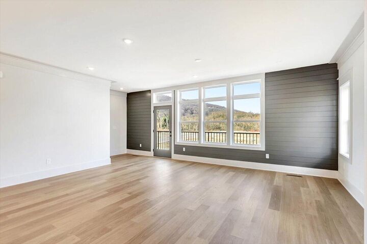 Property Photo:  1439 Caldwell Lane  TN 37408 