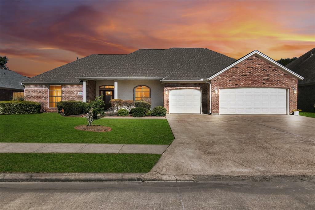 Property Photo:  6180 Gracemount Lane  TX 77706 